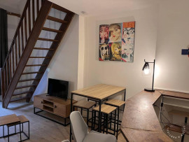 
                                                                                        Location
                                                                                         Beau studio meublé 46m² avec parking