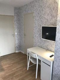 
                                                                                        Location
                                                                                         BEAU STUDIO MEUBLÉ COSY 20M² AVEC BALCON