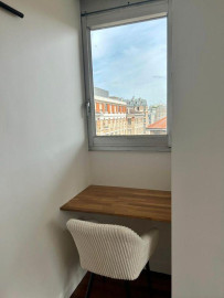 
                                                                                        Location
                                                                                         Beau studio rénové 31m² sans vis à vis