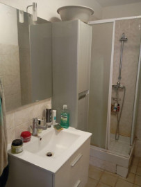 
                                                                                        Location
                                                                                         Beau T1 meublé 28m² Saint Roch