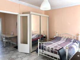 
                                                                                        Location
                                                                                         Beau T1 meublé 33m² quartier des Salins