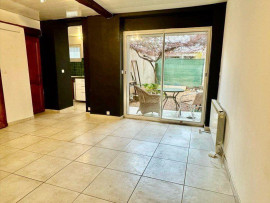 
                                                                                        Location
                                                                                         Beau T2 41m² avec jardin