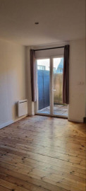 
                                                                                        Location
                                                                                         Beau T2 42m² avec terrasse