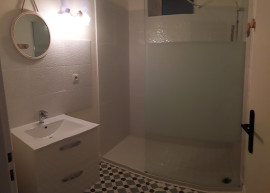 
                                                                                        Location
                                                                                         Beau T2  48m2 * Châtelet - bord de Loire * rénové