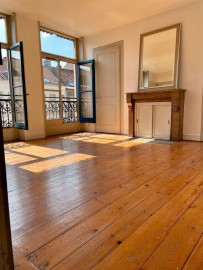 
                                                                                        Location
                                                                                         Beau T2 - 54 M2 - Secteur Solferino - JB-LEBAS