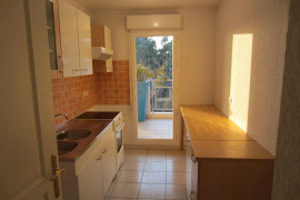 
                                                                                        Location
                                                                                         Beau T2 avec parking et garage