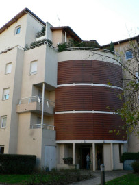 
                                                                                        Location
                                                                                         Beau T2 de 44m2 très bon état, lumineux et calme