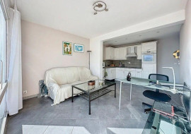 
                                                                                        Location
                                                                                         Beau T2 meublé 38m² exposé sud