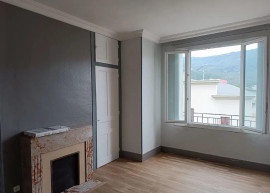 
                                                                                        Location
                                                                                         Beau T2 meublé 48m² avec 2 balcons