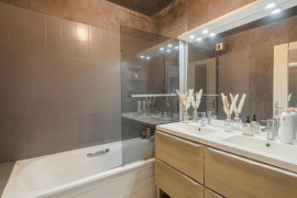 
                                                                                        Location
                                                                                         Beau T2 Meublé 48m² avec Jardin 100m² à Bagneux