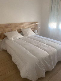 
                                                                                        Location
                                                                                         Beau T2 meublé 48m² Bordeaux