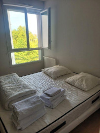 
                                                                                        Location
                                                                                         Beau T2 meublé 50 m² avec balcon