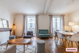 
                                                                                        Location
                                                                                         Beau T2 - Meublé - Paris 17