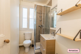 
                                                                                        Location
                                                                                         Beau T2 - Meublé - Paris 17