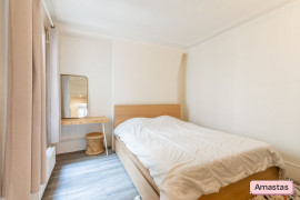 
                                                                                        Location
                                                                                         Beau T2 - Meublé - Paris 17