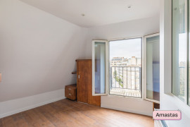 
                                                                                        Location
                                                                                         Beau T2 - Paris 6 - Entièrement refait à neuf