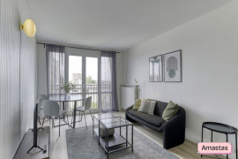 
                                                                                        Location
                                                                                         Beau T2 rénové et meublé à Drancy