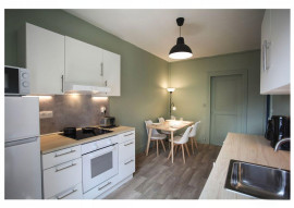 
                                                                                        Location
                                                                                         Beau T2 rénové meublé de 60m2, à 200m du Tram, 10