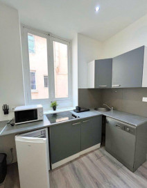 
                                                                                        Location
                                                                                         Beau T3 50m² entièrement rénové et meublé