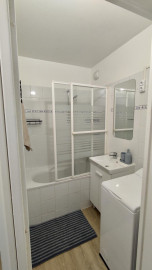 
                                                                                        Location
                                                                                         Beau T3 55m² avec balcon