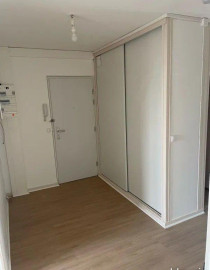 
                                                                                        Location
                                                                                         Beau T3 65m² entièrement refait à neuf
