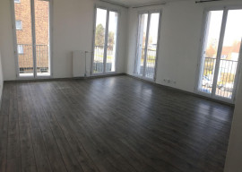 
                                                                                        Location
                                                                                         Beau T3 66m² calme et lumineux