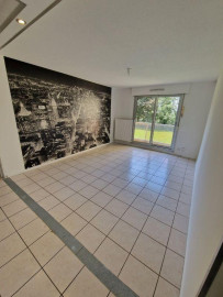 
                                                                                        Location
                                                                                         Beau T3 67 m²  Saint-Étienne