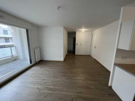 
                                                                                        Location
                                                                                         Beau T3 à Montreuil