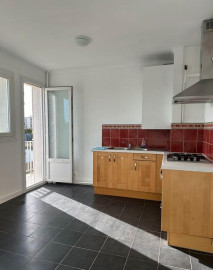 
                                                                                        Location
                                                                                         Beau T3 de 61m² avec balcon