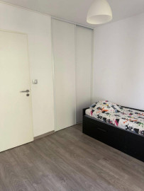 
                                                                                        Location
                                                                                         Beau T3 meublé 67m2 avec terrasse