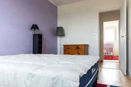 
                                                                                        Location
                                                                                         Beau T3 meublé 70m²  lumineux