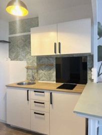 
                                                                                        Location
                                                                                         Beau T3 meublé de 49m² centre ville