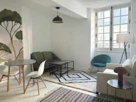 
                                                                                        Location
                                                                                         Beau T3 meublé de 49m² centre ville