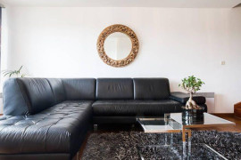 
                                                                                        Location
                                                                                         Beau T3 meublé en duplex 100m² avec balcon