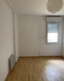 
                                                                                        Location
                                                                                         Beau T4 85m² à Pourvourville dans résidence calme