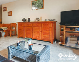 Vente
Beau T4 rez-de-jardin, terrasse & 2 places parking