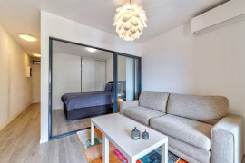 Vente
BEAUSOLEIL : Magnifique studio avec terrasse, vue mer, piscine à