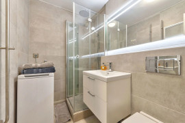 Vente
BEAUSOLEIL : Magnifique studio avec terrasse, vue mer, piscine à