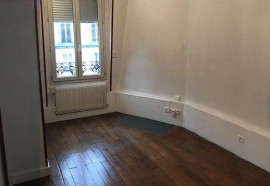 
                                                                                        Location
                                                                                         Bel appartement 2 pièces 32m2 Mairie du 18°
