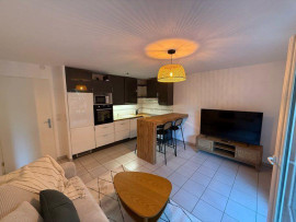 
                                                                                        Location
                                                                                         Bel appartement 2 pièces meublé – 40 m² + balcon
