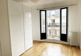 
                                                                                        Location
                                                                                         Bel appartement de 3 pièces