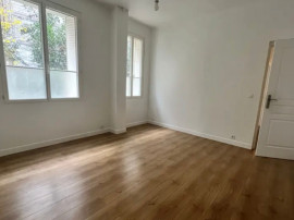 
                                                                                        Location
                                                                                         Bel appartement de 3 pièces