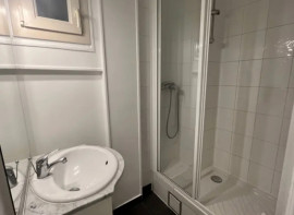 
                                                                                        Location
                                                                                         Bel appartement de 3 pièces