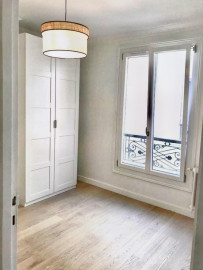 
                                                                                        Location
                                                                                         Bel appartement entièrement refait à neuf !