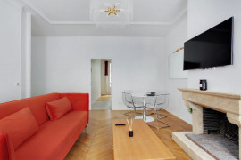 
                                                                                        Location
                                                                                         Bel appartement est situé en pleins coeur de Paris