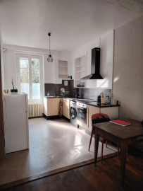 
                                                                                        Location
                                                                                         Bel appartement meublé lumineux.