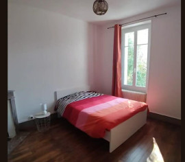 
                                                                                        Location
                                                                                         Bel appartement meublé lumineux.