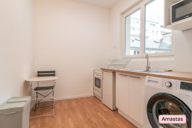 
                                                                                        Location
                                                                                         Bel Appartement renové et meublé à deux pas du tram au Havre