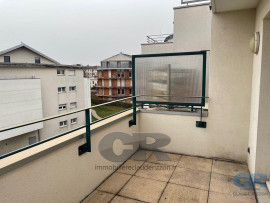 
                                                                                        Location
                                                                                         Bel appartement T2  avec box en sous-sol
