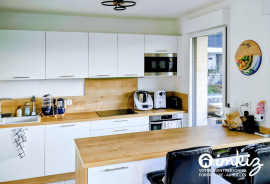 
                                                                                        Vente
                                                                                         Bel appartement T4 récent Bordeaux Bastide